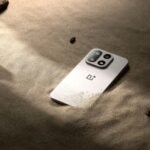 OnePlus 15 in Sand Storm